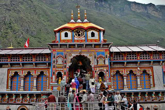 Chardham Yatra By Helicopter (4 Nights & 5 days)